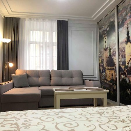 LUX Apartment Ruska Lviv Exteriör bild