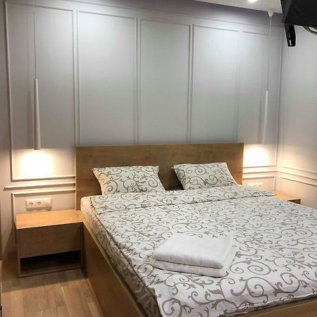 LUX Apartment Ruska Lviv Exteriör bild