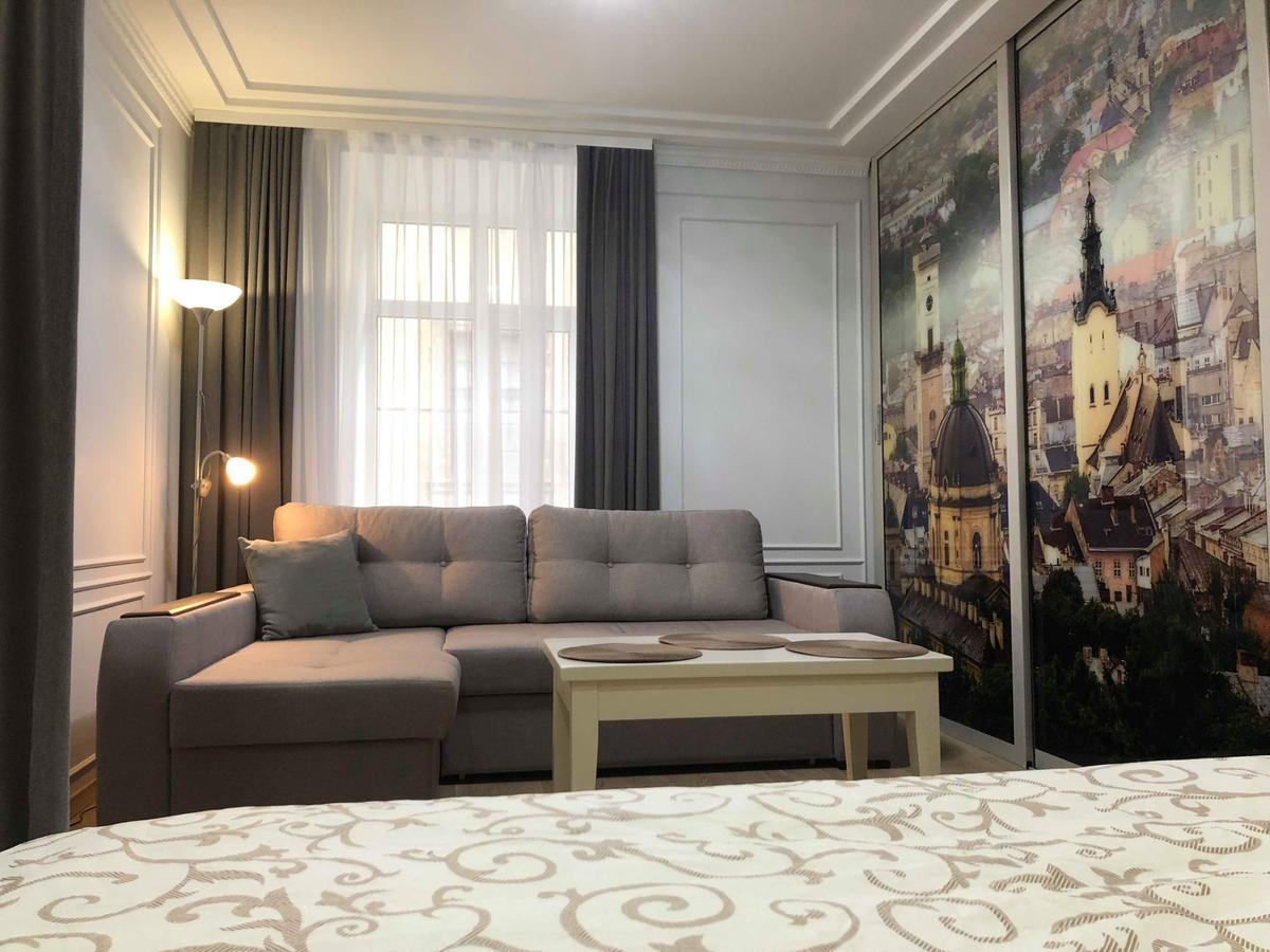 LUX Apartment Ruska Lviv Exteriör bild